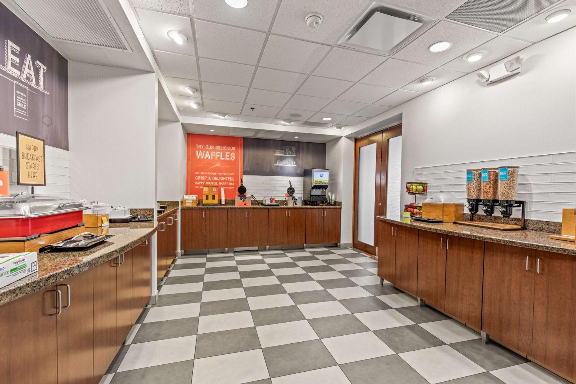 Hampton Inn Denver Northeast-Brighton Zewnętrze zdjęcie